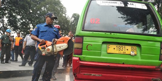 Pemkot Bogor Mulai Musnahkan Ratusan Angkot Tua