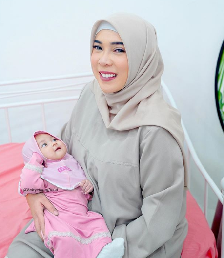 seleb anak pertama