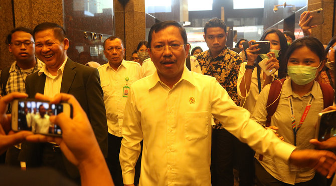 menkes tinjau gedung bri terkait isu virus corona