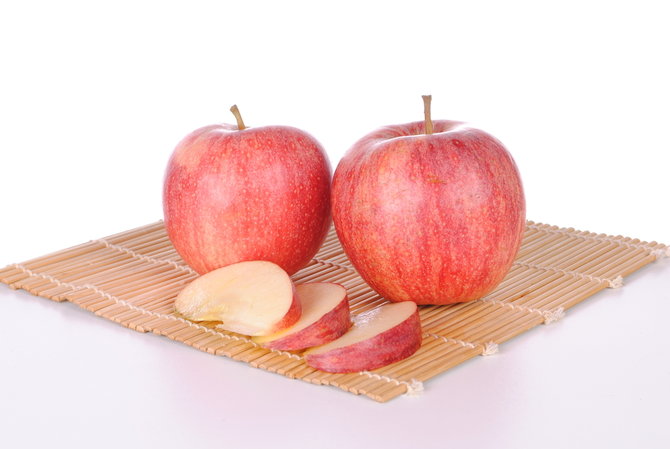 ilustrasi buah apel