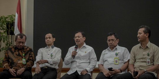 Menkes Terawan Berikan Keterangan Terkait 2 WNI yang Terjangkit Virus Corona