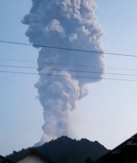 erupsi merapi