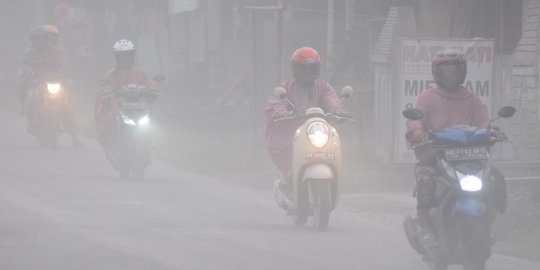 8 Ribu Masker Dikirim untuk Korban Terdampak Erupsi Gunung Merapi