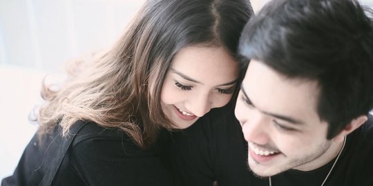10 Potret Gaya Pacaran Anya Geraldine Dan Ovi Kerap Bikin Baper Merdeka Com