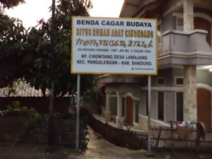 rumah adat cikondang