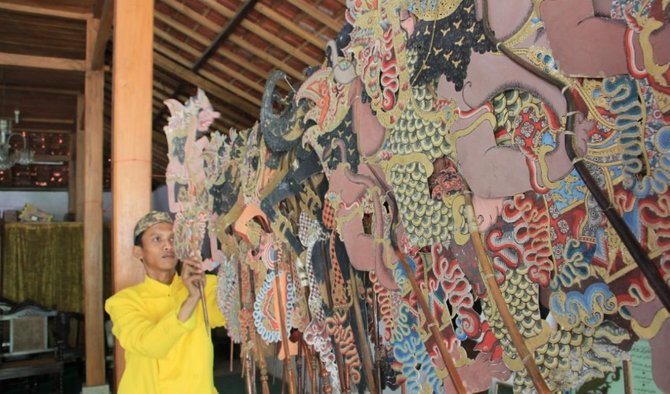 wayang kulit sigeger cirebon