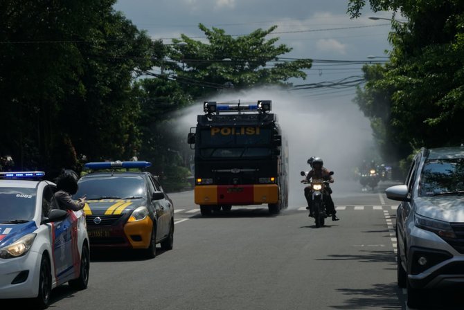 jalanan di purwokerto disemport disinfektan