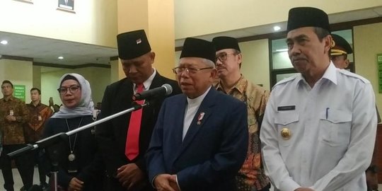 Wapres Ma'ruf Amin Dapat Gelar Bapak Ekonomi Syariah dari UIN Riau