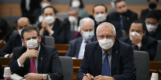 Bahas Virus Corona, Sejumlah Diplomat Kenakan Masker