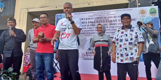 Bertemu di CFD Bandung, Emil dan Ganjar Kampanye Hidup Sehat Cegah Corona