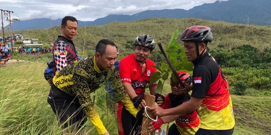 7 Potret Gunung Bagus, Tempat Wisata Baru Di Jogja yang Mirip Bukit Teletubbies