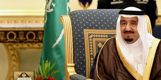 Arab Saudi Rilis Foto Raja Salman Setelah Berita Penangkapan Anggota Kerajaan