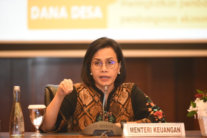 menteri sri mulyani bersama tito karnavian dan nadiem makarim