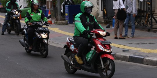 Kemenhub Naikkan Tarif Ojek Online