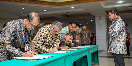 Menpora Minta Pegawai Kemenpora Tingkatkan Pelayanan Publik