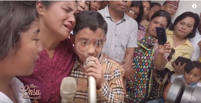 ruben onsu berkunjung ke manggarai