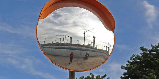 Melihat Pembangunan Jakarta International Stadium