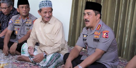 Kabaharkam Sowan ke Ulama di Sidoarjo dalam Rangka Kamtibmas