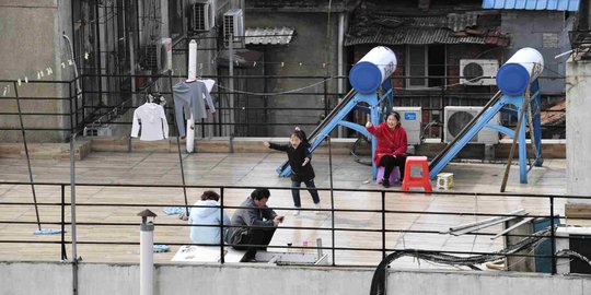 Intip Keseharian Warga Wuhan di Rumahnya di Tengah Wabah Corona