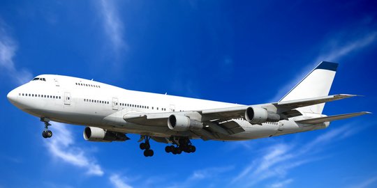 Cuaca Buruk, Bandara Adi Soemarmo Ditutup Sementara