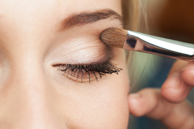 ilustrasi make up
