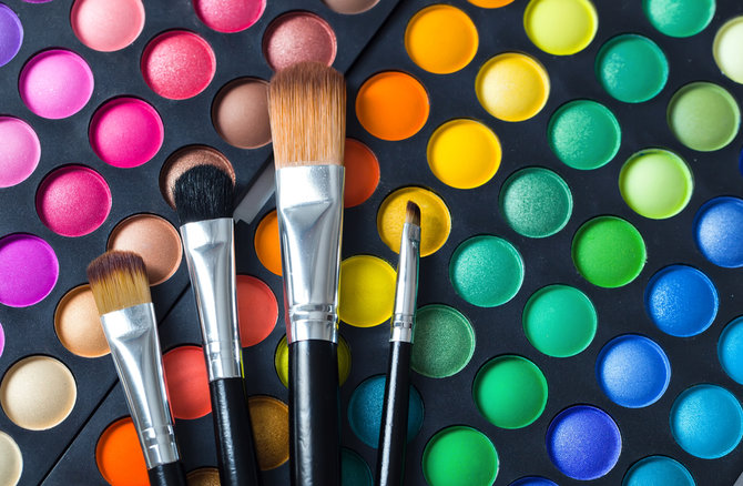 ilustrasi make up