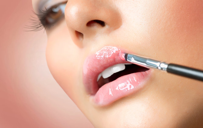 ilustrasi make up bibir