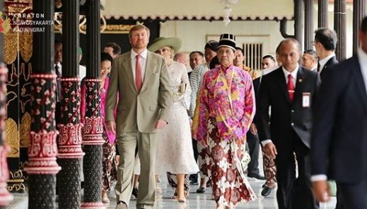 pertemuan sultan dengan raja belanda