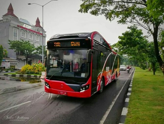 suroboyo bus