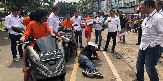 Polisi Gelar Rekonstruksi Kasus Geng Motor di Tangsel Aniaya Pemotor