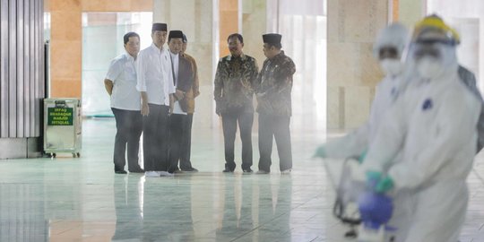 Presiden Jokowi Tinjau Langsung Sterilisasi Masjid Istiqlal