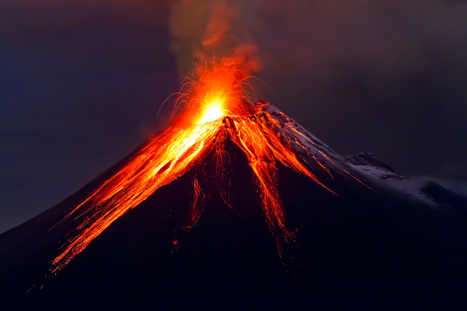 ilustrasi gunung berapi