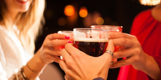 4 Minuman yang Harus Dihindari untuk Dikonsumsi Orang yang Berusia di Atas 40 Tahun