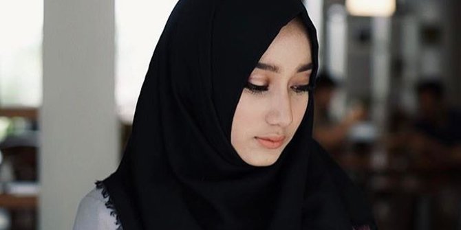 Intip Potret 5 Anak Artis yang Gunakan Jilbab Sejak Dini