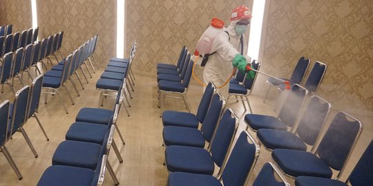 Siswa di Bogor dan Garut Belajar di Rumah Selama 2 Pekan