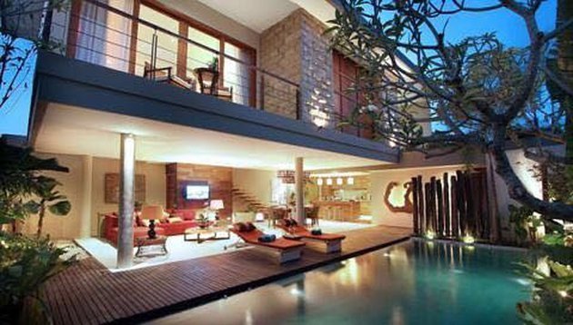 12 artis ini punya hotel dan villa mewah