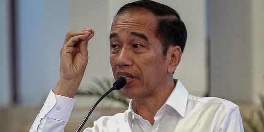 Jokowi: Saya Harap Tak Panik, Tetap Produktif Agar Penyebaran COVID-19 Bisa Disetop