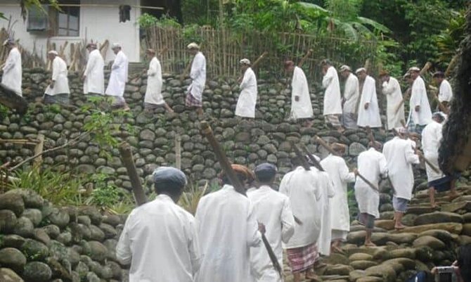 8 Fakta Kampung Naga Di Tasikmalaya Selalu Menghormati Alam Sekitar