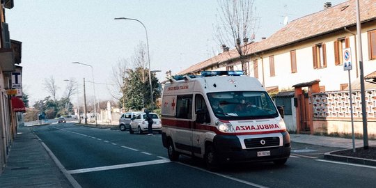 ambulans rev1