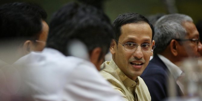 Mendikbud Dorong Kuliah Jarak Jauh dan Tunda Wisuda