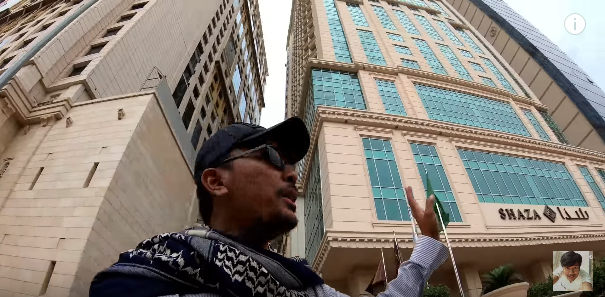 jalanan makkah kosong nyaris tak ada mobil