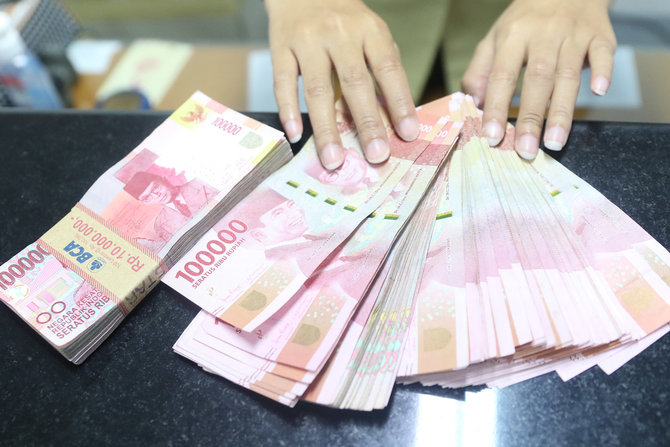 nilai tukar rupiah menguat