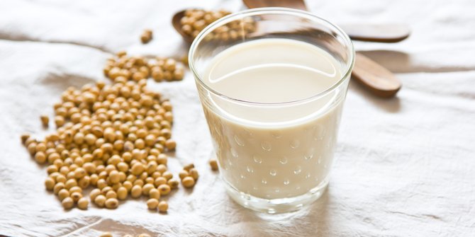 7 Manfaat Susu Kedelai, Cegah Osteoporosis hingga Tingkatkan Kesehatan Jantung