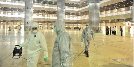 Gelar Salat Jumat, Istiqlal Sediakan Alat Ukur Suhu Tubuh dan Hand Sanitizer