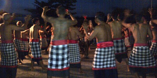 Antisipasi Covid-19, Pertunjukan Tari Kecak di Pura Uluwatu Bali Ditutup Sementara