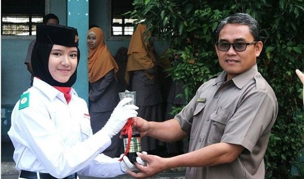 tiara anugrah pakai hijab