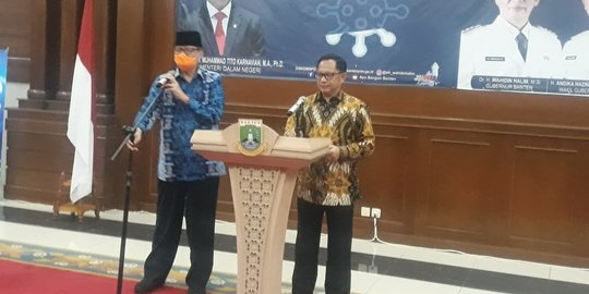 Mendagri Tito Sindir Gubernur Banten: Pantai Carita Padat, Rawan Penularan Corona