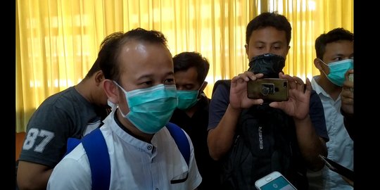 Dokter Perawat Pasien Corona Menangis: Kita Sudah Disumpah