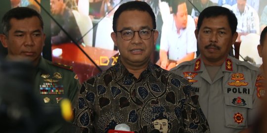 Lewat Seruan Gubernur, Anies Minta Aktivitas Perkantoran Dialihkan di Rumah