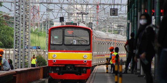 Mulai Besok, KRL Hanya Beroperasi dari Pukul 06.00 Hingga 20.00 WIB